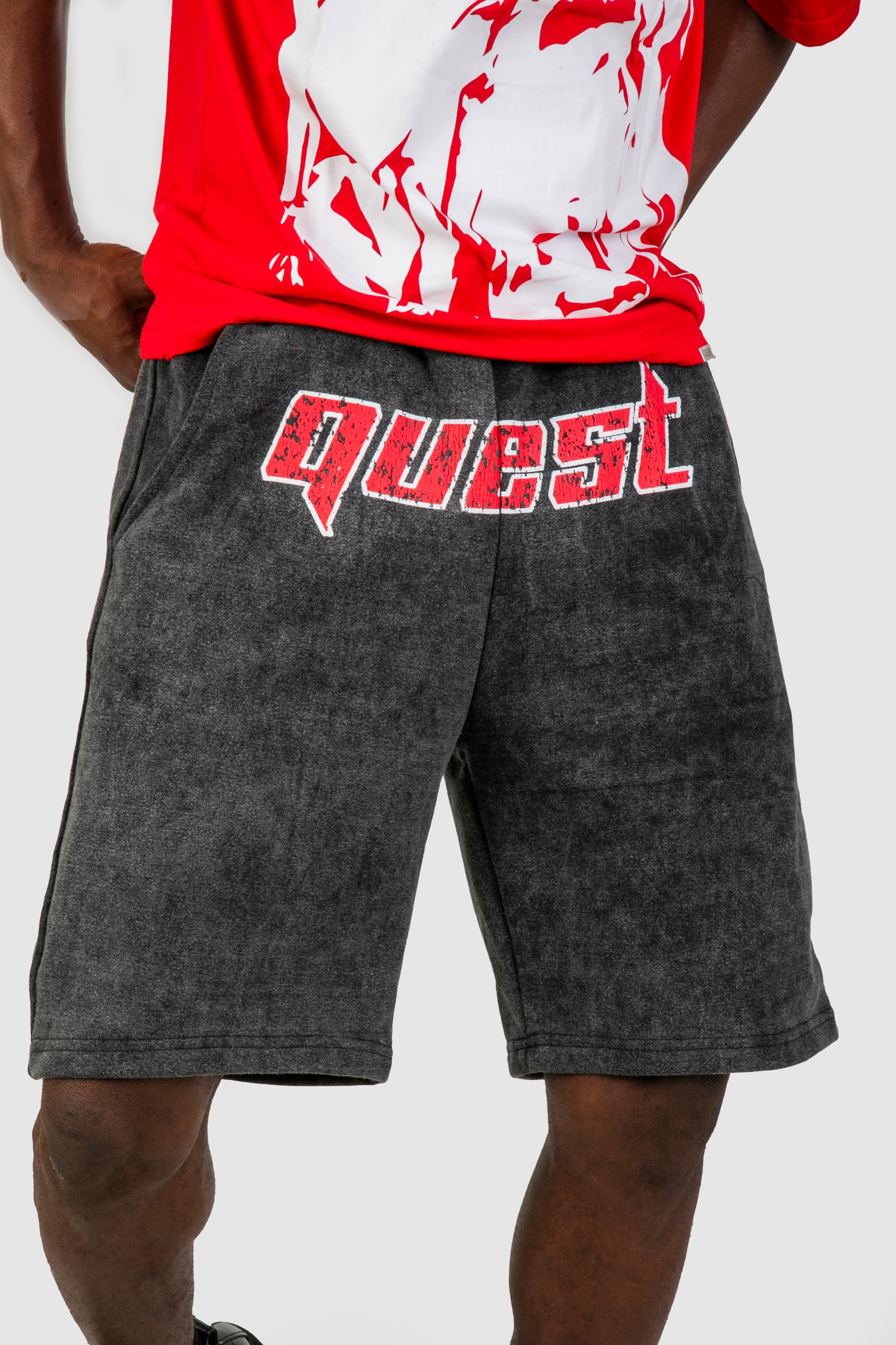 Red Quest Heavy Washed Shorts - Black