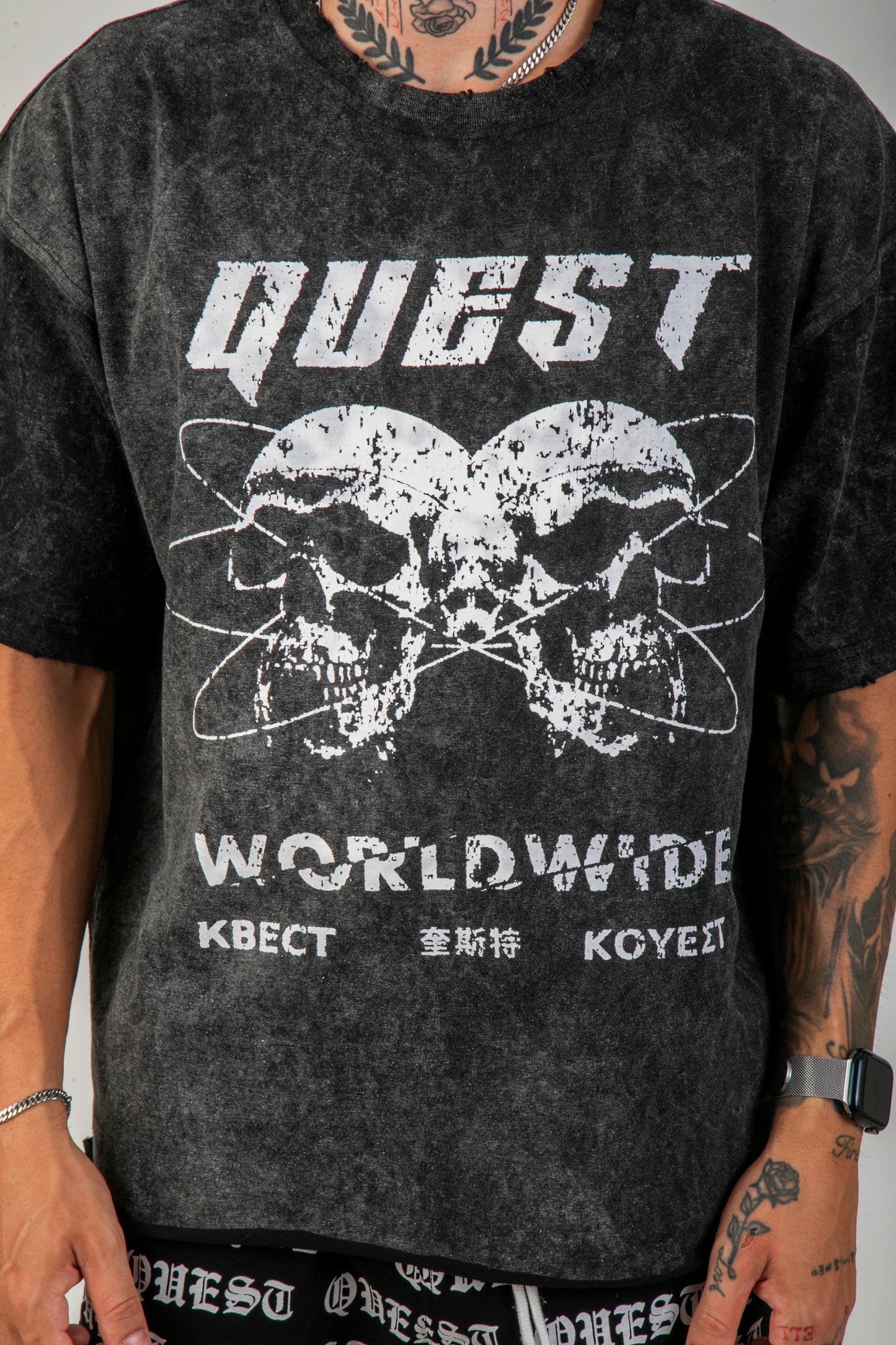 Bones Oversized Graphic T-Shirt – Washed Black