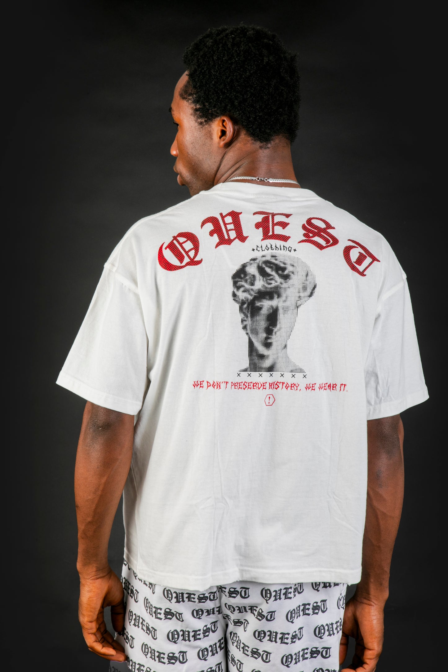 Red Statue Oversized Graphic T-Shirt – White