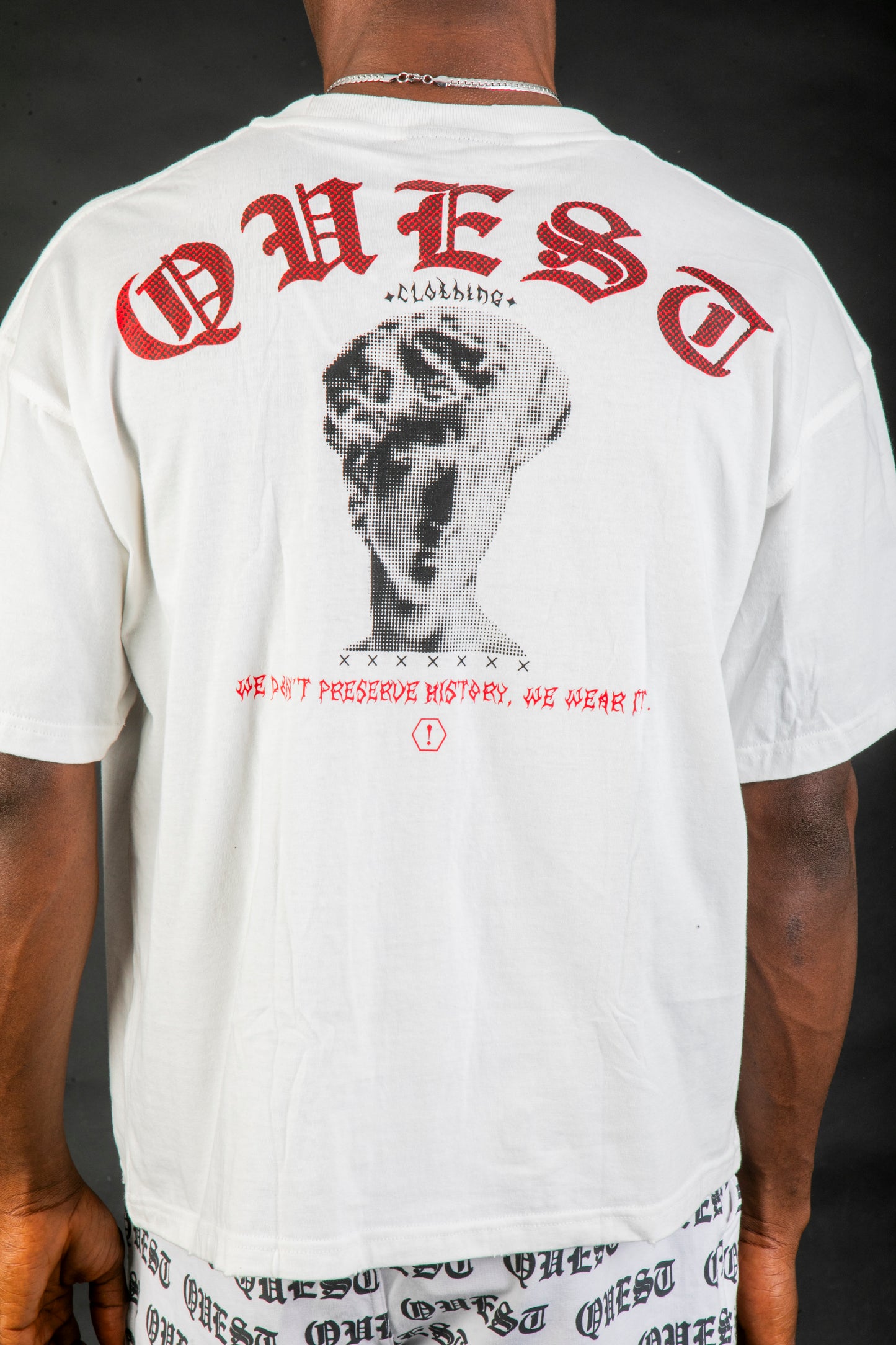Red Statue Oversized Graphic T-Shirt – White