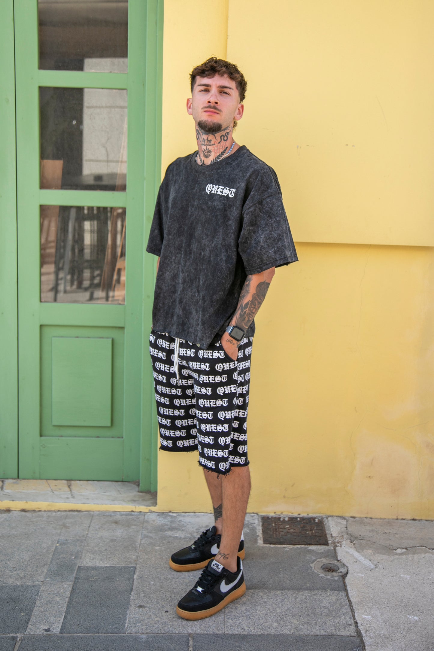 All Over Gothic Print Raw Hem Shorts - Black