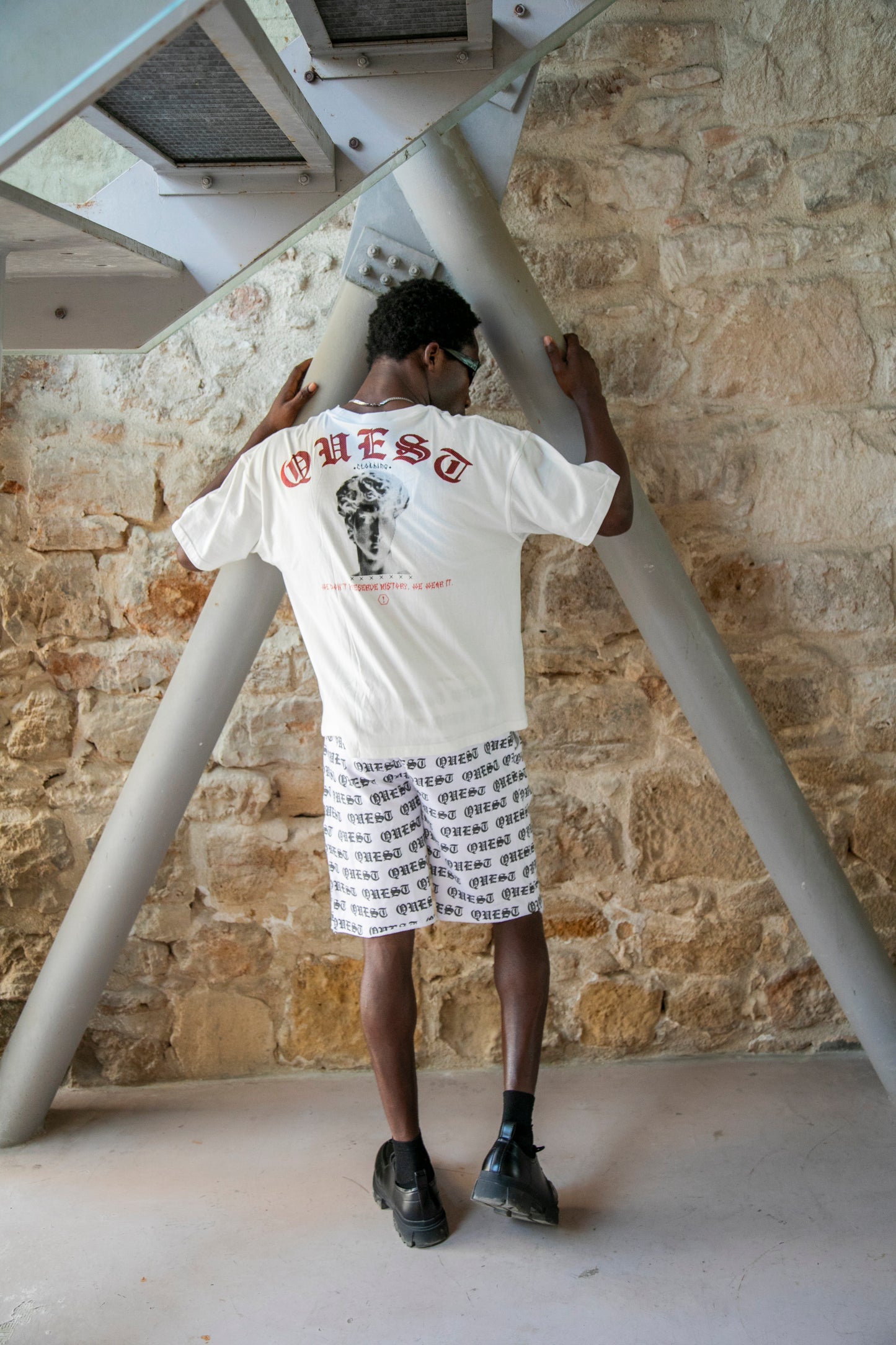 Red Statue Oversized Graphic T-Shirt – White